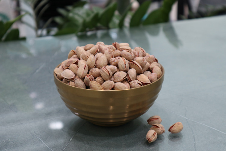 پسته قرمز اعلا نمکی سنتی